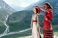 Zhang Zi-Yi and Chang Chen in “Crouching Tiger, Hidden Dragon”