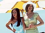 Jennifer Love Hewitt and Sigourney Weaver in Heartbreakers