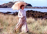 Gillian Anderson in “House of Mirth”